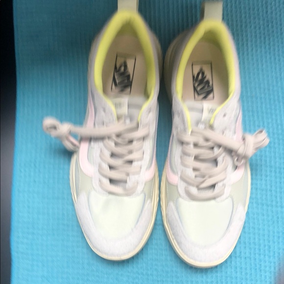 Vans Gray and Yellow Ultrarange Neo  Vr3 Sneakers with Chunky Design - Picture 6 of 7